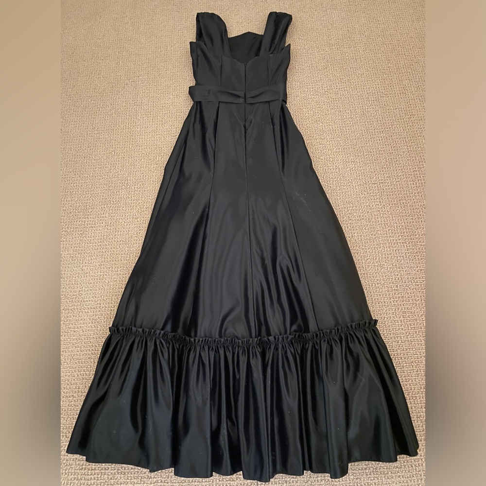 Black satin ball gown formal prom dress size 6 - Picture 15 of 16